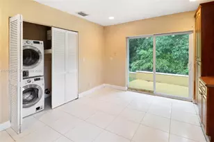 6120 SW 19th St, North Lauderdale, FL 33068 - Photo 19