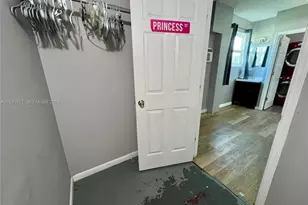 2500 NW 89th Ave, Sunrise, FL 33322 - Photo 23