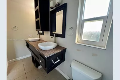 2500 NW 89th Ave, Sunrise, FL 33322 - Photo 11