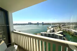 1000 W Island Blvd, Aventura, FL 33160 - Photo 3