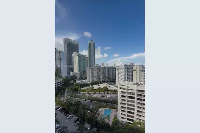 1450 Brickell Bay Dr #1604, Miami, FL 33131 - Photo 5