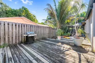 2550 Trapp Ave, Coconut Grove, FL 33133 - Photo 19