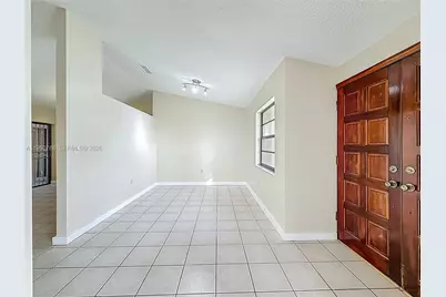 12787 NW 10th Ln, Miami, FL 33182 - Photo 11
