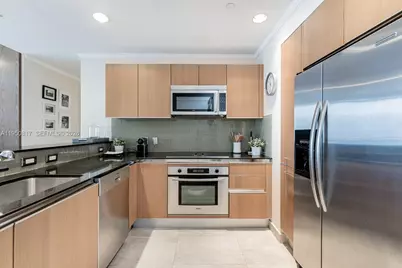 1060 Brickell Ave #1507, Miami, FL 33131 - Photo 27
