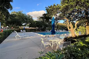 907 Cypress Terrace, Pompano Beach, FL 33069 - Photo 1