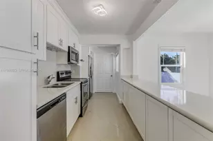 200 Carlisle Dr, Miami Springs, FL 33166 - Photo 13