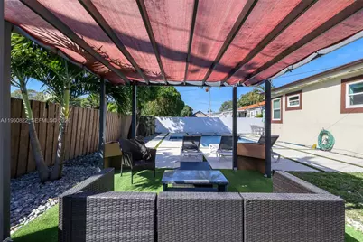 200 Carlisle Dr, Miami Springs, FL 33166 - Photo 35