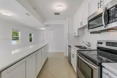 200 Carlisle Dr, Miami Springs, FL 33166 - Photo 15