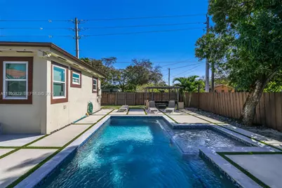 200 Carlisle Dr, Miami Springs, FL 33166 - Photo 31