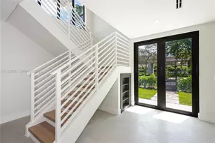 101 SW 25th Rd, Miami, FL 33129 - Photo 13