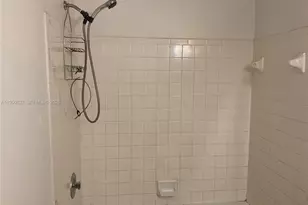 3320 N Pinewalk Dr N, Margate, FL 33063 - Photo 13