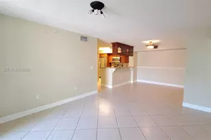 577 SW 111th Ln, Pembroke Pines, FL 33025 - Photo 3