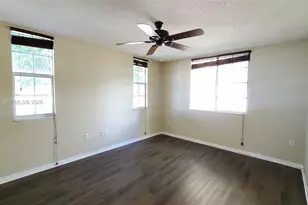 577 SW 111th Ln, Pembroke Pines, FL 33025 - Photo 15