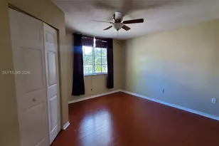 577 SW 111th Ln, Pembroke Pines, FL 33025 - Photo 17