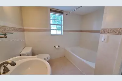 577 SW 111th Ln #203, Pembroke Pines, FL 33025 - Photo 13