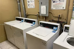 4235 N University Dr, Sunrise, FL 33351 - Photo 27