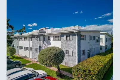 9725 Bay Harbor Ter #24, Bay Harbor Islands, FL 33154 - Photo 27