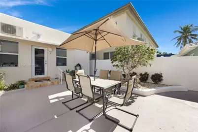 320 New York St, Hollywood, FL 33019 - Photo 17