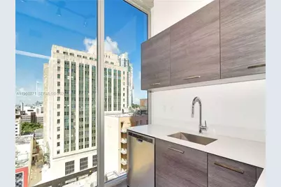 151 SE 1st St #3010, Miami, FL 33131 - Photo 23