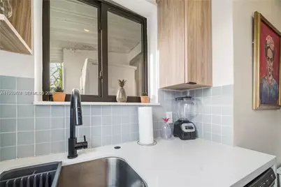 13654 NE 20th Pl, North Miami Beach, FL 33181 - Photo 13