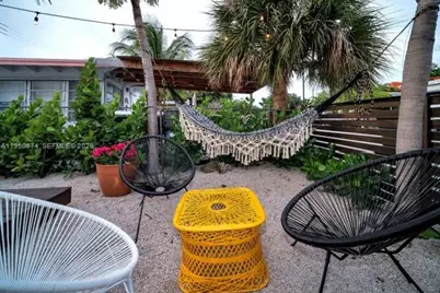 13654 NE 20th Pl, North Miami Beach, FL 33181 - Photo 29