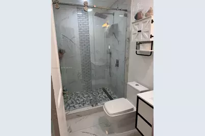 3480 E 9th Ct, Hialeah, FL 33013 - Photo 15