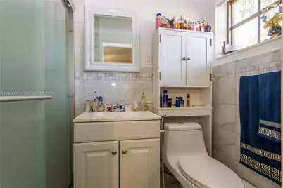 943 W 64th Pl, Hialeah, FL 33012 - Photo 21