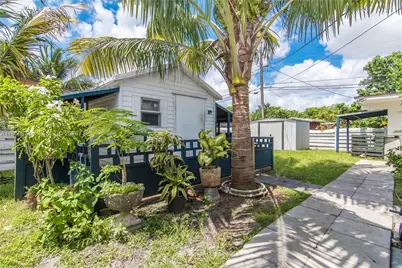 943 W 64th Pl, Hialeah, FL 33012 - Photo 27