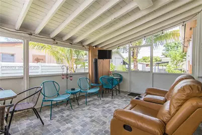 943 W 64th Pl, Hialeah, FL 33012 - Photo 29