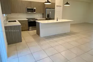 10455 NW 82nd St, Doral, FL 33178 - Photo 39