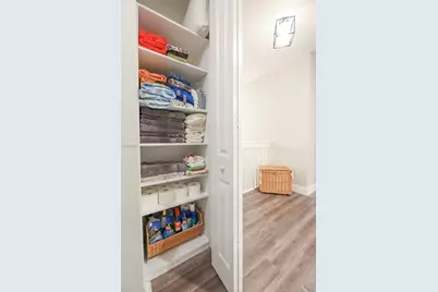 3338 W 97th Ter, Hialeah, FL 33018 - Photo 27