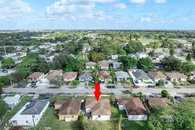 1950 NW 57th St, Miami, FL 33142 - Photo 35