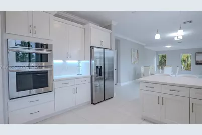 18540 SW 43rd St, Miramar, FL 33029 - Photo 17