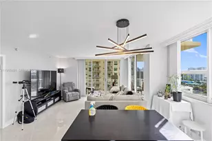 19501 W Country Club Dr, Aventura, FL 33180 - Photo 5
