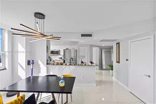 19501 W Country Club Dr, Aventura, FL 33180 - Photo 13