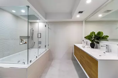 1000 SE Quayside Ter #1205, Miami, FL 33138 - Photo 7