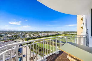 1745 E Hallandale Beach Blvd, Hallandale Beach, FL 33009 - Photo 9