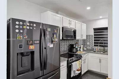 1630 W 46th St #208F, Hialeah, FL 33012 - Photo 3