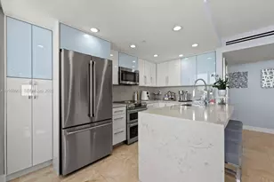 2555 Collins Ave, Miami Beach, FL 33140 - Photo 31