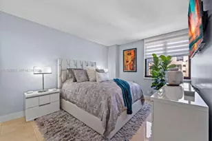 2555 Collins Ave, Miami Beach, FL 33140 - Photo 35