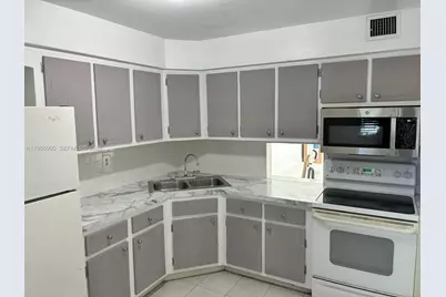 1450 NE 191st St #205, Miami, FL 33179 - Photo 1