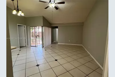 809 NE 214th Ln #2, Miami, FL 33179 - Photo 5