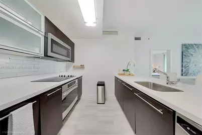 90 SW 3rd St #3109, Miami, FL 33130 - Photo 3