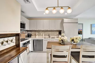 45 SW 9th St #4004, Miami, FL 33130 - Photo 5