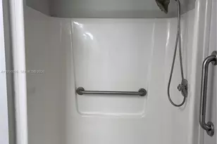 2121 Collier Ave, Fort Myers, FL 33901 - Photo 9