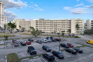 2855 Leonard Dr, Aventura, FL 33160 - Photo 15