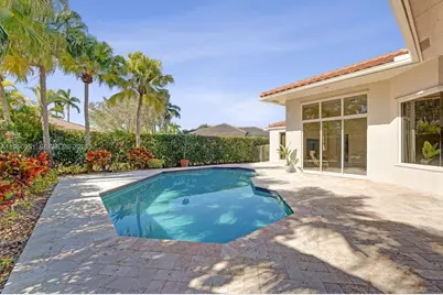 2533 Eagle Run Cir, Weston, FL 33327 - Photo 13