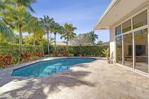 2533 Eagle Run Cir, Weston, FL 33327 - Photo 11