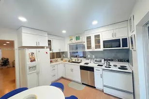 927 NW 106th Ave Cir, Miami, FL 33172 - Photo 19