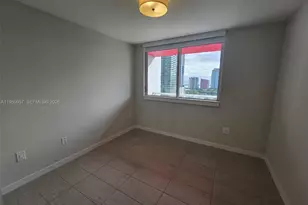117 SW 10th St, Miami, FL 33130 - Photo 21